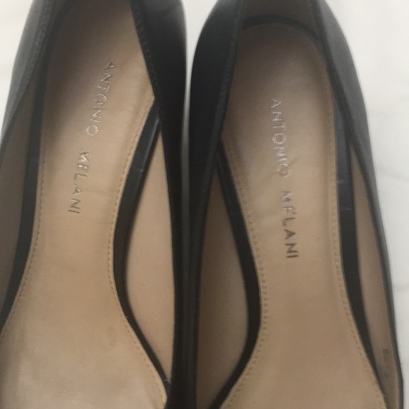 Antonio Melani 2 1/2” Wedge Heels - Picture 6 of 7